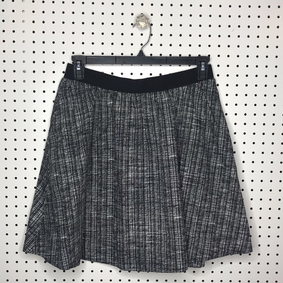 Gap B+W Party Skirt - Picture 1 of 2